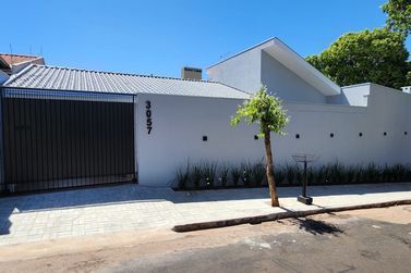 Casa &agrave; venda - 135m&sup2; - JARDIM KASKATA