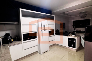 Sobrado &agrave; venda - 251m&sup2; - Jardim dos Pr&iacute;cipes