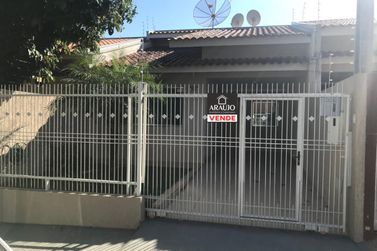 Casa &agrave; venda - 84m&sup2; - Parque Bandeirantes