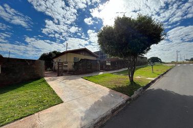 Terreno &agrave; venda - 530m&sup2; - Zona V
