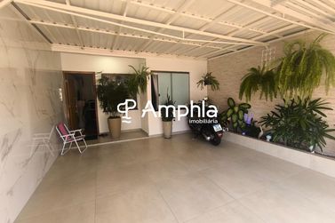Casa &agrave; venda - 125m&sup2; - Angra dos Reis