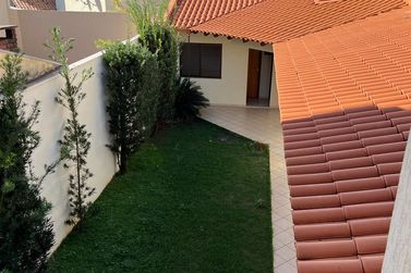 Sobrado &agrave; venda - 262m&sup2; - Zona Armaz&eacute;m