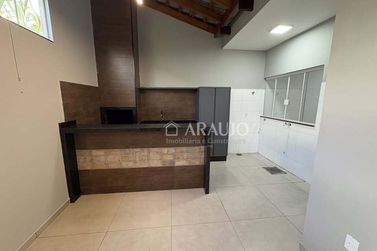 Casa &agrave; venda - 115m&sup2; - Jardim Novo Mil&ecirc;nio
