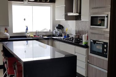 Casa &agrave; venda - 275m&sup2; - Condom&iacute;nio Royal Garden