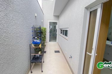 Casa &agrave; venda - 256m&sup2; - -