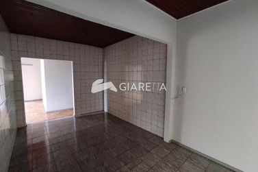 Casa &agrave; venda - 200m&sup2; - JARDIM SANTA MARIA