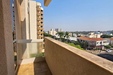 Apartamento &agrave; venda - 133m&sup2; - Zona III