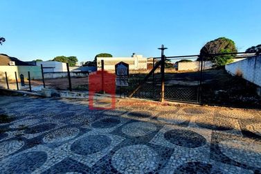 Terreno &agrave; venda - 1014m&sup2; - Zona I