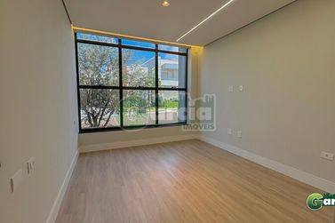 Casa &agrave; venda - 250m&sup2; - Residencial Portal das &Aacute;guas
