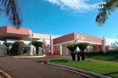 Terreno &agrave; venda - 610m&sup2; - Zona III