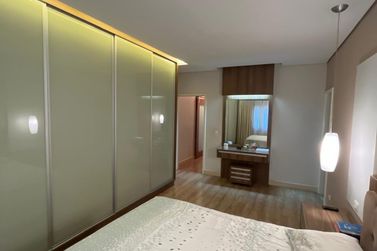 Casa &agrave; venda - 345m&sup2; - Jardim Tamoio