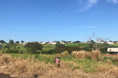 Terreno &agrave; venda - 261m&sup2; - Jardim Real