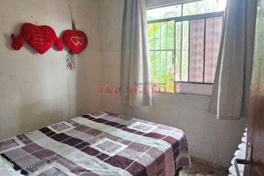 Casa &agrave; venda - 75m&sup2; - CONJUNTO RESIDENCIAL CORREGO LONGE