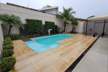 Apartamento &agrave; venda - 315m&sup2; - Zona VII