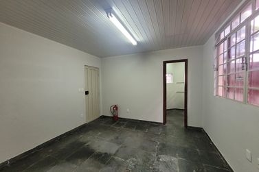 Sala Comercial para alugar - 60m&sup2; - Zona II