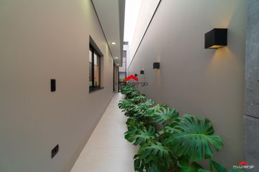 Casa &agrave; venda - 432m&sup2; - Euro Park Residence