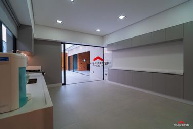 Casa &agrave; venda - 432m&sup2; - Euro Park Residence