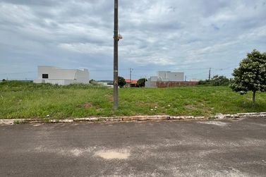 Terreno &agrave; venda - 220m&sup2; - Parque Residencial Metropolitano