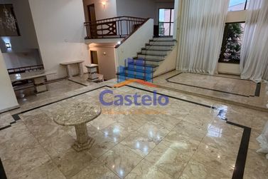 Casa para alugar - 300m&sup2; - ZONA I-A
