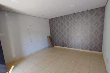 Sal&atilde;o Comercial para alugar - 30m&sup2; - Zona I