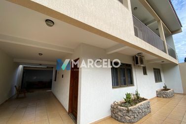 Sobrado &agrave; venda - 223m&sup2; - Zona II