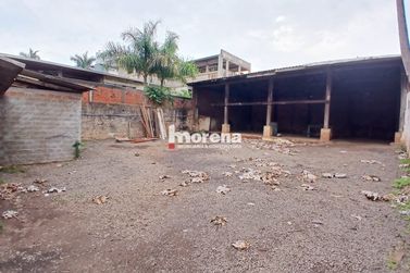 Sal&atilde;o Comercial para alugar - 240m&sup2; - Zona I