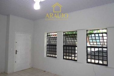 Casa para alugar - 380m&sup2; - Zona I