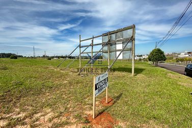 Terreno &agrave; venda - 560m&sup2; - Avenida De Frente Ao Shopping Palladium