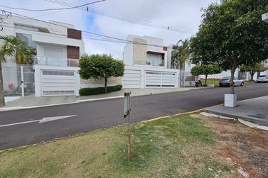 Terreno &agrave; venda - 177m&sup2; - JARDIM TUPAN