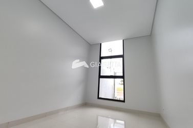 Casa &agrave; venda - 108m&sup2; - JARDIM GISELA