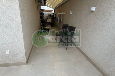 Casa &agrave; venda - 200m&sup2; - Zona I