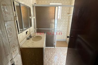 Casa &agrave; venda - 319m&sup2; - ZONA II