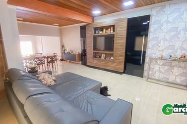 Casa &agrave; venda - 258m&sup2; - Zona II