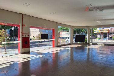 Sal&atilde;o Comercial para alugar - Zona 1