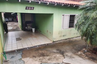 Casa &agrave; venda - 90m&sup2; - Jardim Monte Carlo