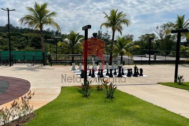 Terreno &agrave; venda - 373m&sup2; - Centro