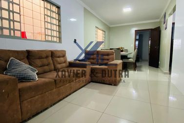 Casa &agrave; venda - 200m&sup2; - Jardim Aratimb&oacute;