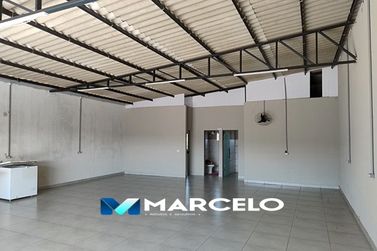 Ch&aacute;cara &agrave; venda - 2000m&sup2; - PR - 580