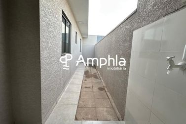 Casa &agrave; venda - 60m&sup2; - Esmeralda