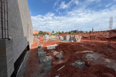 Sal&atilde;o Comercial &agrave; venda - 470m&sup2; - Zona III
