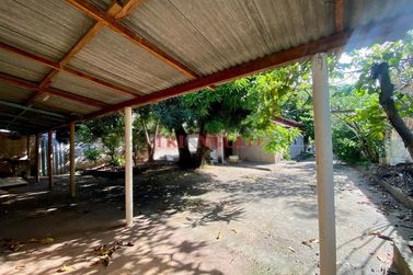 Casa &agrave; venda - 102m&sup2; - ZONA III