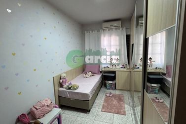 Sal&atilde;o Comercial &agrave; venda - 700m&sup2; - Zona VI