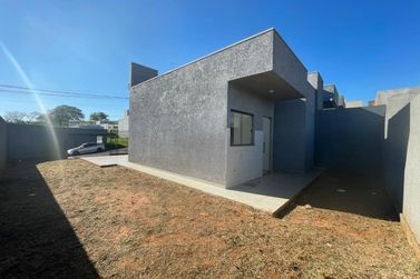 Casa &agrave; venda - 183m&sup2; - 