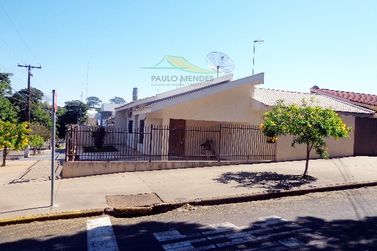 Casa &agrave; venda - 130m&sup2; - Zona 3