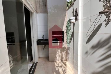 Sobrado &agrave; venda - 215m&sup2; - Centro