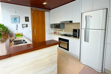 Sobrado &agrave; venda - 229m&sup2; - Jardim Veleiros