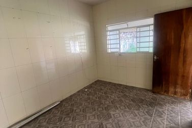 Casa para alugar - 80m&sup2; - Zona VII