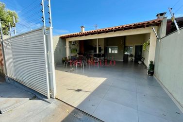 Casa &agrave; venda - 145m&sup2; - ZONA IV