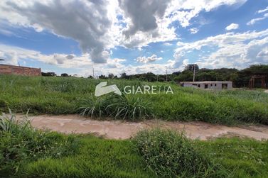 Terreno &agrave; venda - 427m&sup2; - JARDIM COOPAGRO