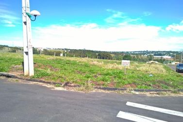 Terreno &agrave; venda - 304m&sup2; - Jardim Real